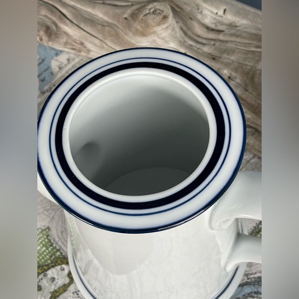 Dansk Christianshavn Blue Coffee Pot,
Bistro line designed by Niels Refsgaard. - Picture 3 of 5